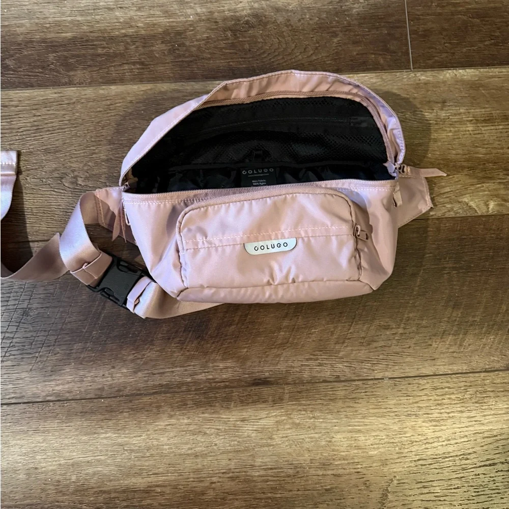 Colugo Pink multipurpose bag stroller crossbody fanny pack